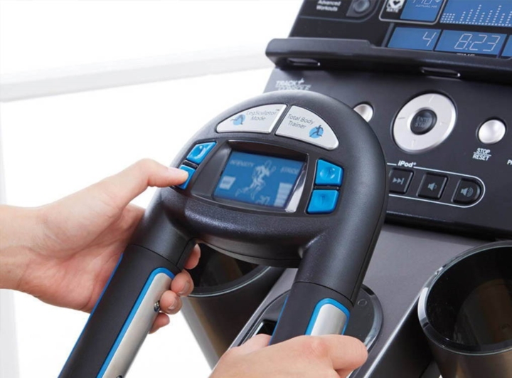 E5 Elliptical CrossTrainer with Track Connect Console (E5TRACK