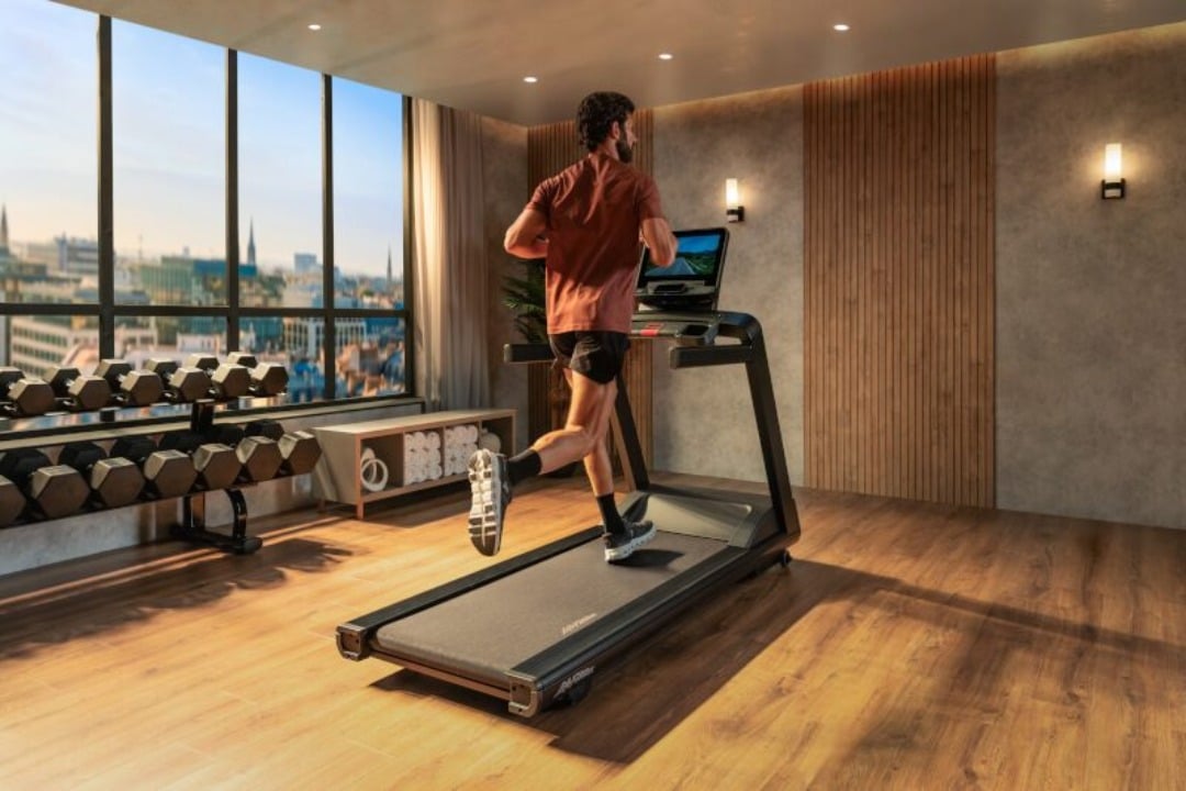 ATMOS_2026_LifeFitness_Treadmill_Left45_Talent_2905_V4_med